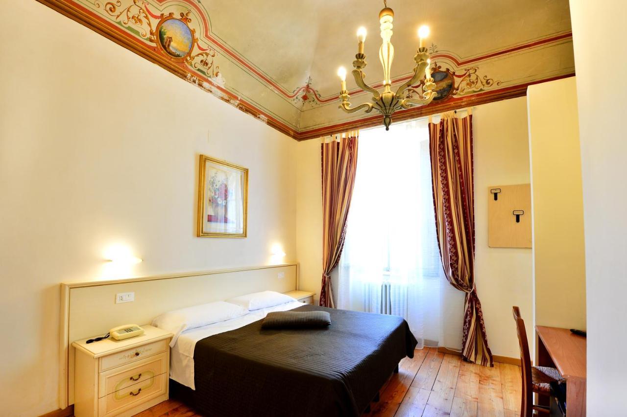 Hotel Iris Перуджа Екстер'єр фото