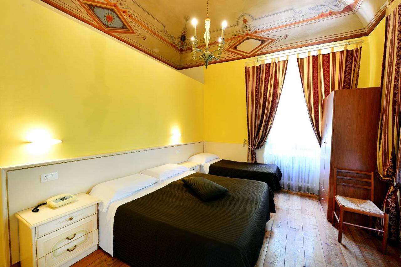 Hotel Iris Перуджа Екстер'єр фото
