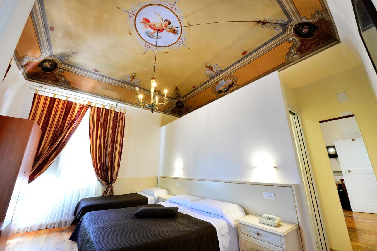Hotel Iris Перуджа Екстер'єр фото