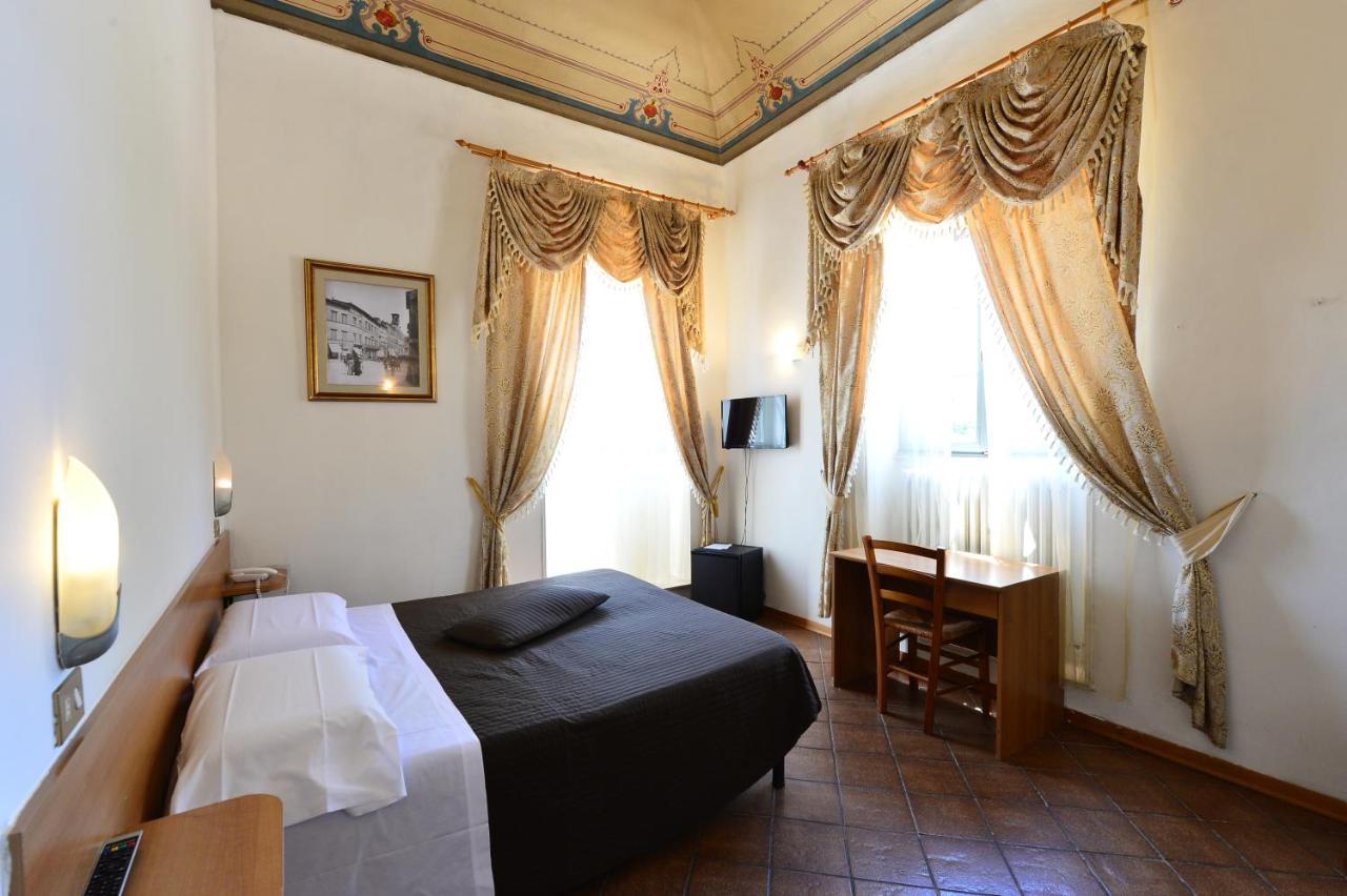 Hotel Iris Перуджа Екстер'єр фото
