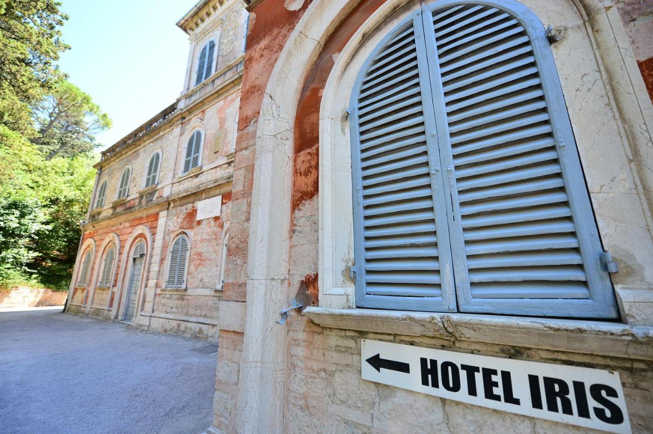 Hotel Iris Перуджа Екстер'єр фото