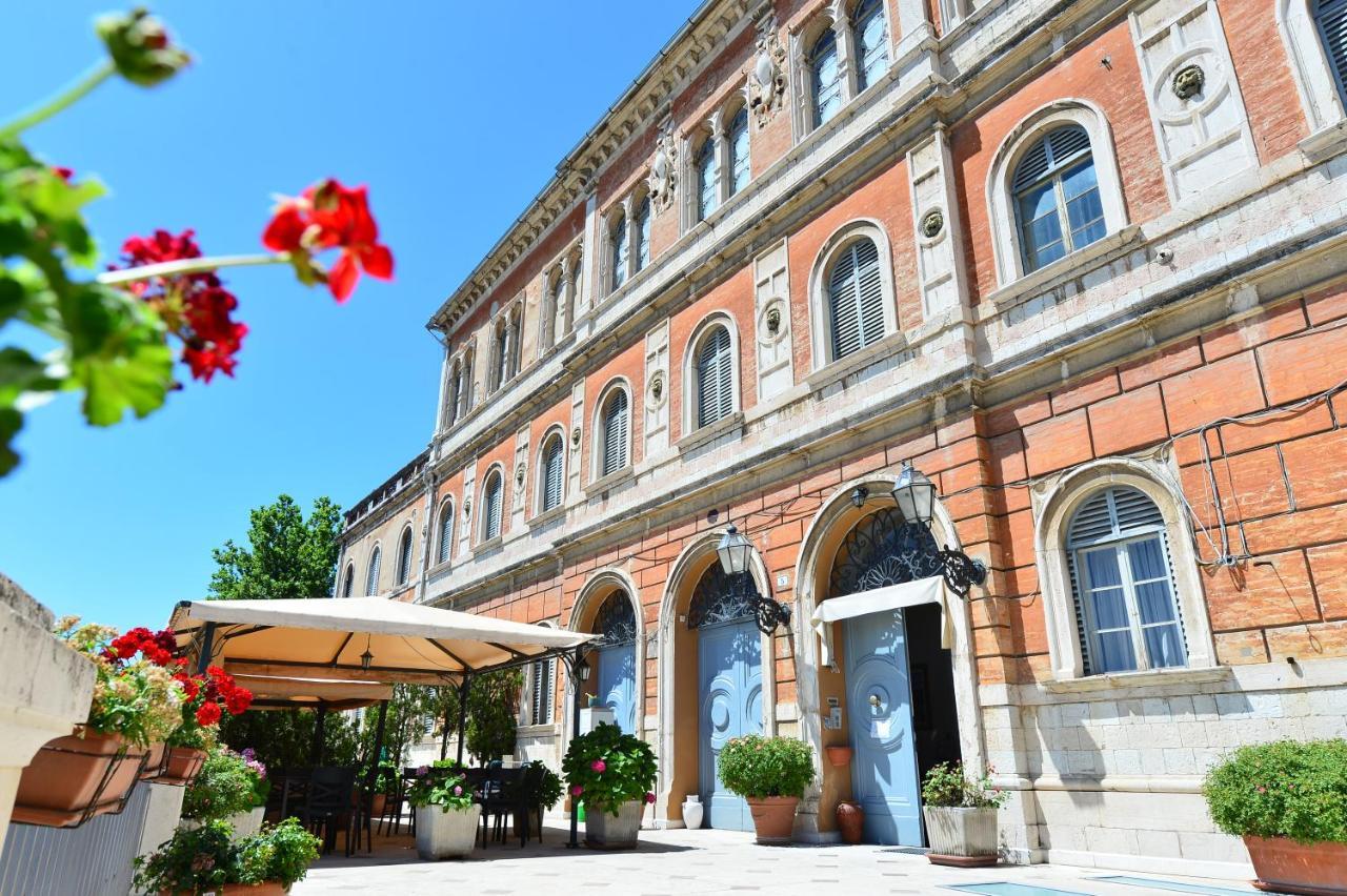 Hotel Iris Перуджа Екстер'єр фото