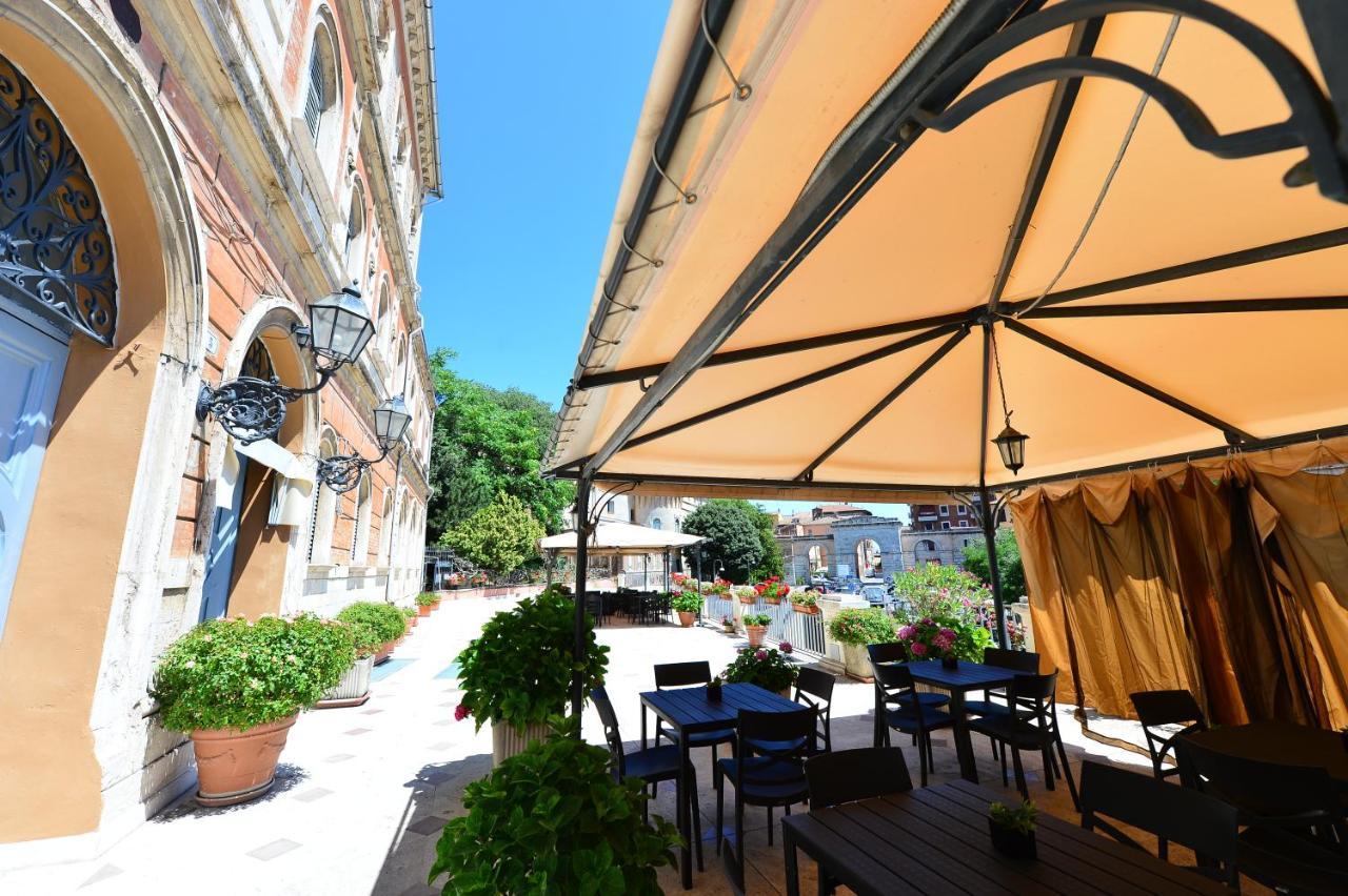Hotel Iris Перуджа Екстер'єр фото
