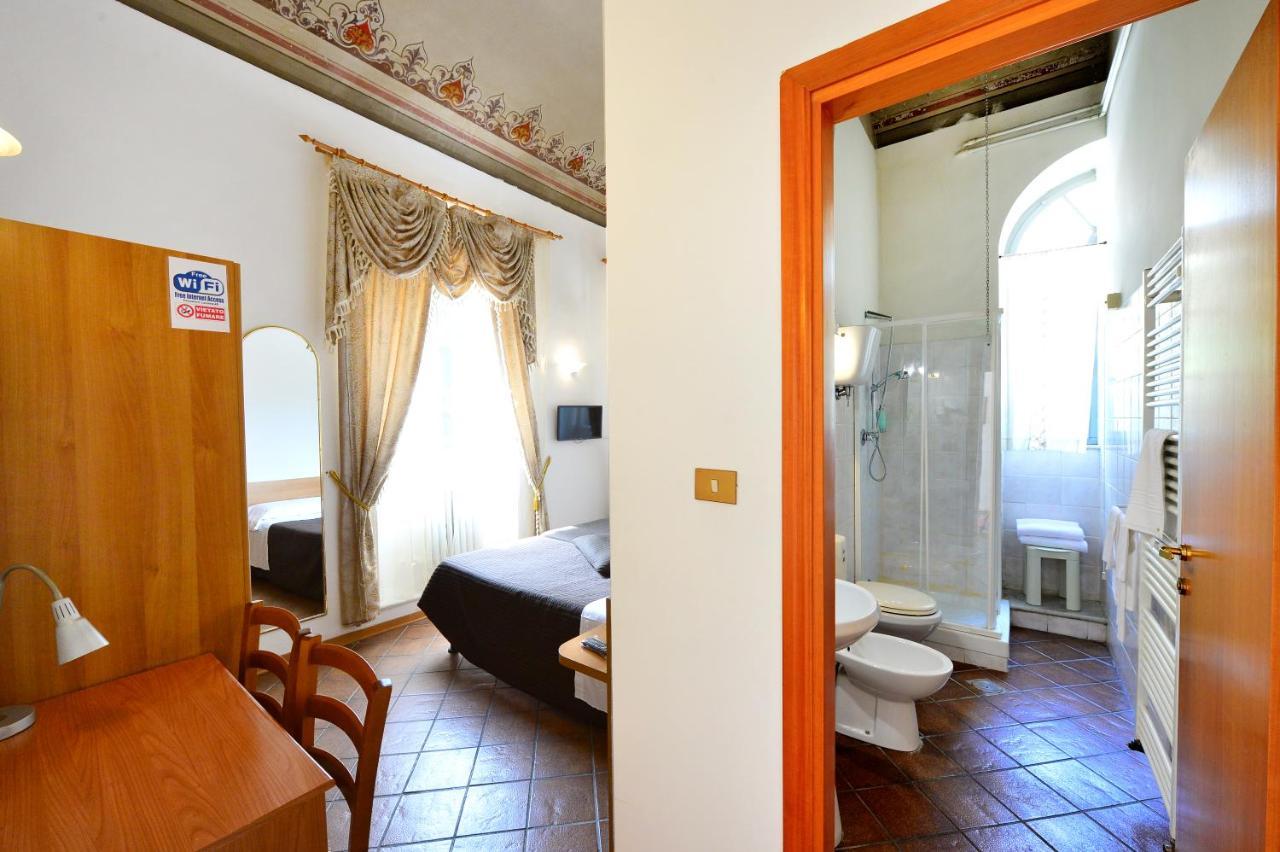 Hotel Iris Перуджа Екстер'єр фото