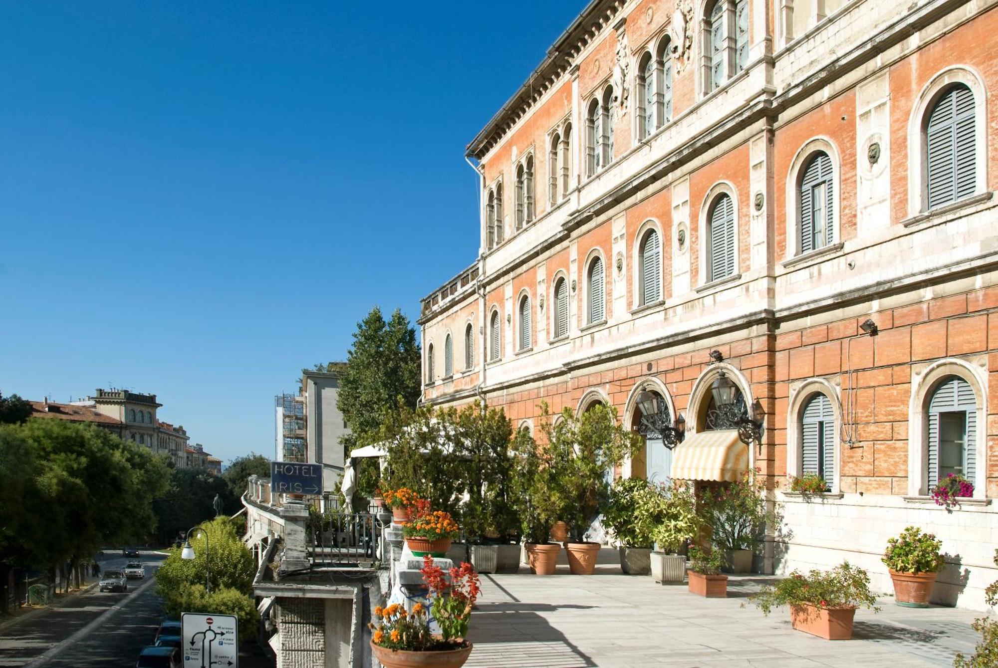 Hotel Iris Перуджа Екстер'єр фото