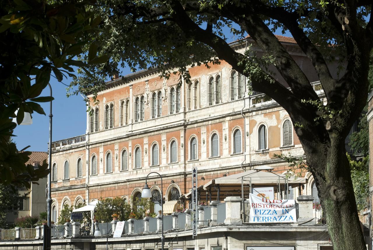 Hotel Iris Перуджа Екстер'єр фото