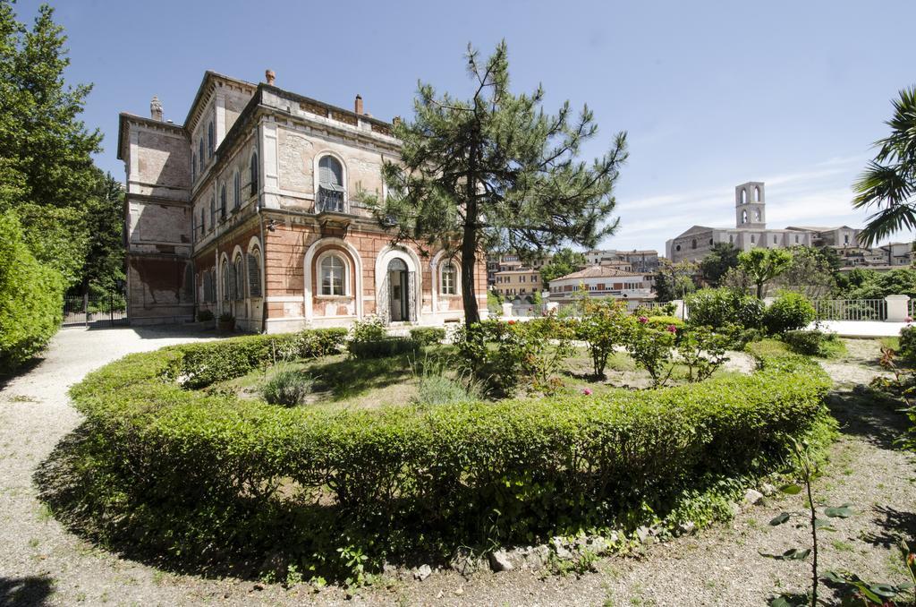 Hotel Iris Перуджа Екстер'єр фото